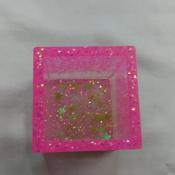 New Handmade Pencil/Candle Holder with Vanilla Tea Light Candle - Picture 5 of 6